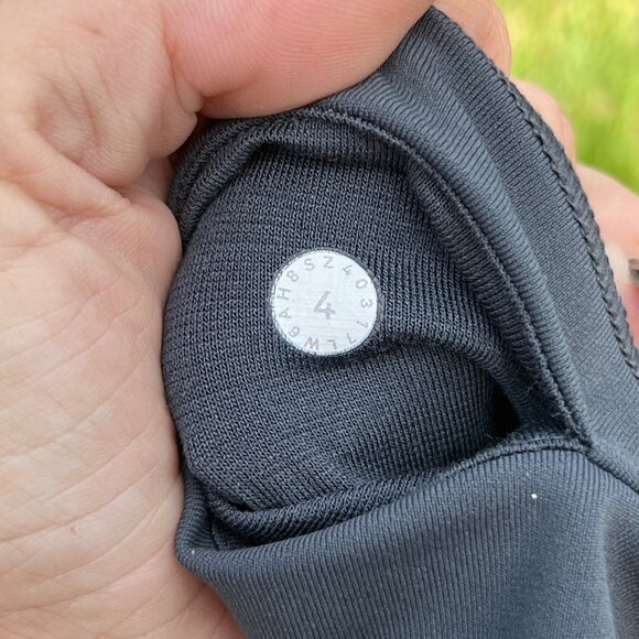 Lululemon Home Stretch Crop (19") Leggings in Melanite Gray Size 4 - Picture 8 of 11